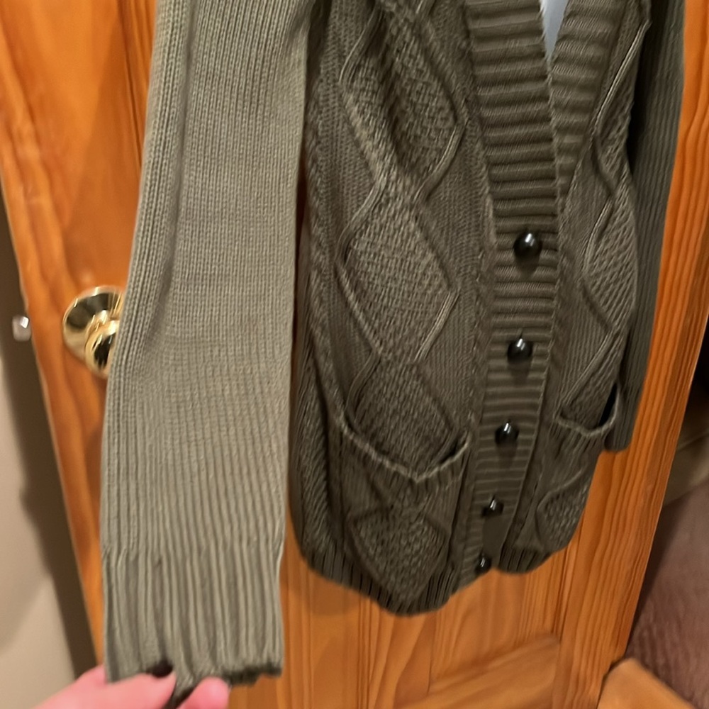 Venus Cardigan Sweater - Picture 5 of 8